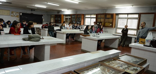 Visita de estudiantes secundarios a la Facultad