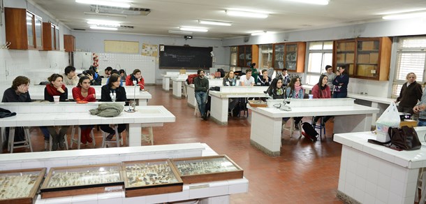 Visita de estudiantes secundarios a la Facultad