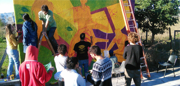 Mural colectivo en la Unidad de Vivero Forestal