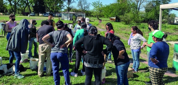 Encuentro Taller Biopreparados para la producción Hortícola: Elaboración de Supermagro 