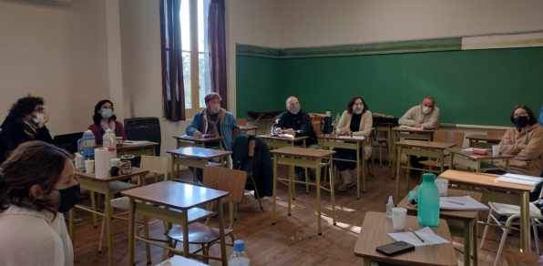Conversatorio sobre problemáticas durante el tramo inicial de las carreras