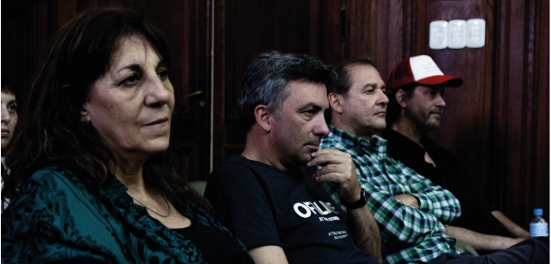Se estrenó “Manos de la Tierra”, un documental sobre la primera feria de familias productoras locales de la UNLP