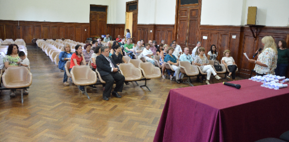 Acto reconocimiento no docentes