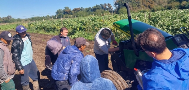 Capacitación en el marco del Programa de Extensión “Tractor para la inclusión” 