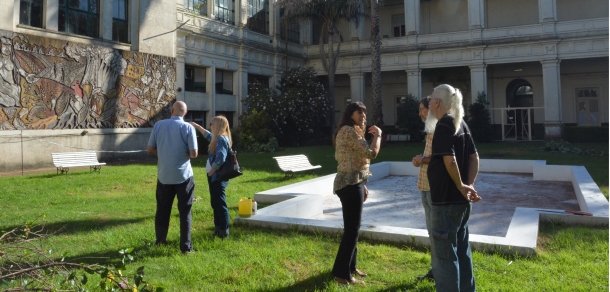 Encuentro para puesta en valor del mural del patio central