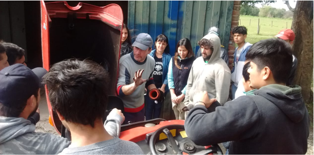 Nueva jornada de intercambio en el Hogar del Padre Cajade
