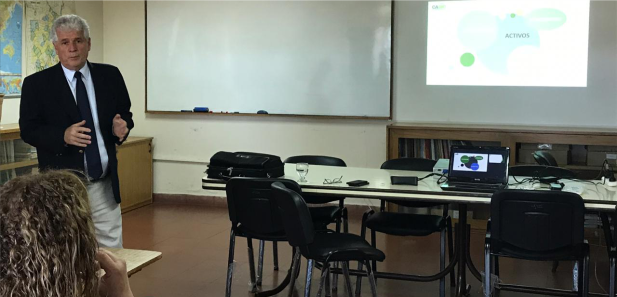 Seminario sobre bioinsumos y su regulación