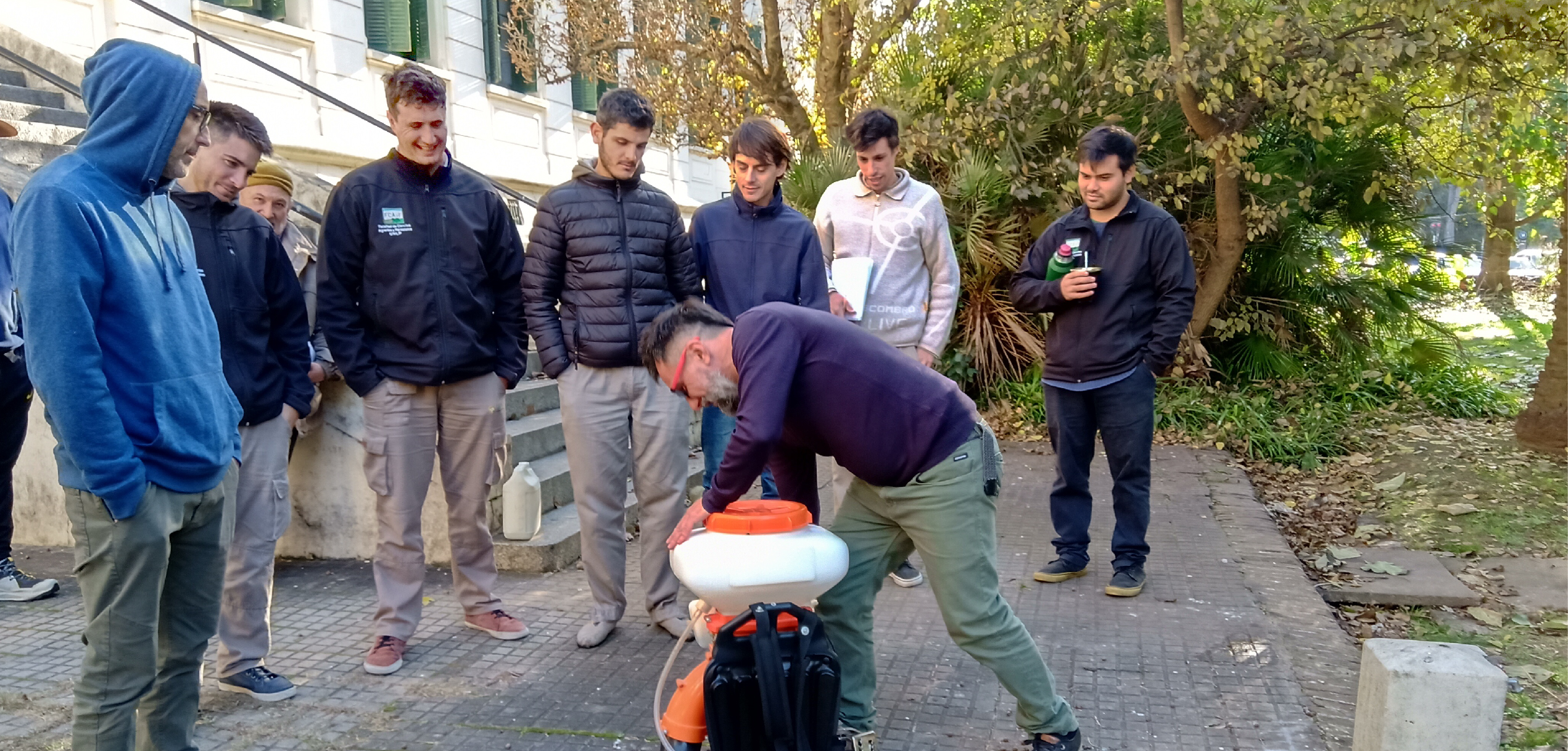 Actividad Práctica de Terapéutica Vegetal en Jardines de la Facultad